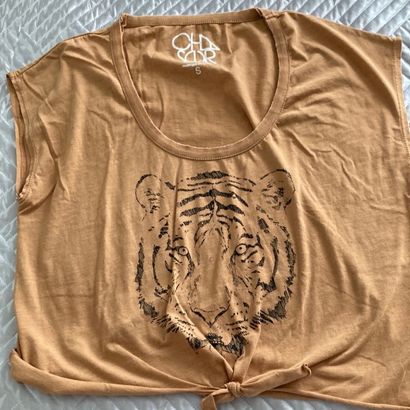 CHASOR TOP - Picture 1 of 3